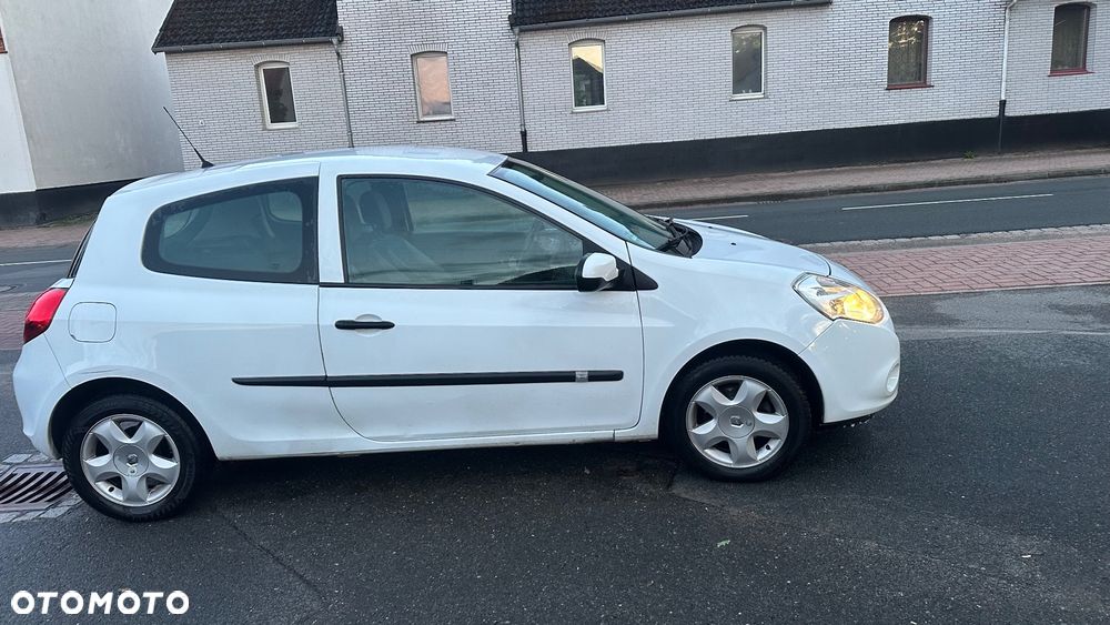 Renault Clio 1.5 dCi Expression - 3