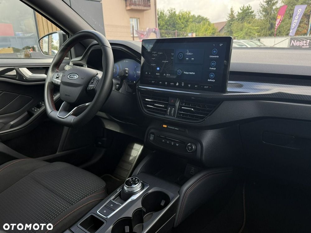 Ford Focus 1.5 EcoBlue STart-Stopp-System ST-LINE X - 15