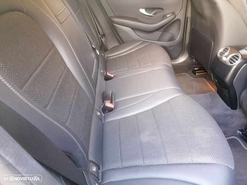 Mercedes-Benz GLC 300 de 4Matic 9G-TRONIC Exclusive - 16
