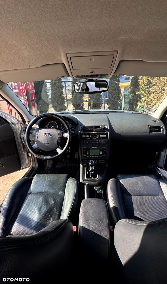 Ford Mondeo 1.8 SCi Ghia - 8