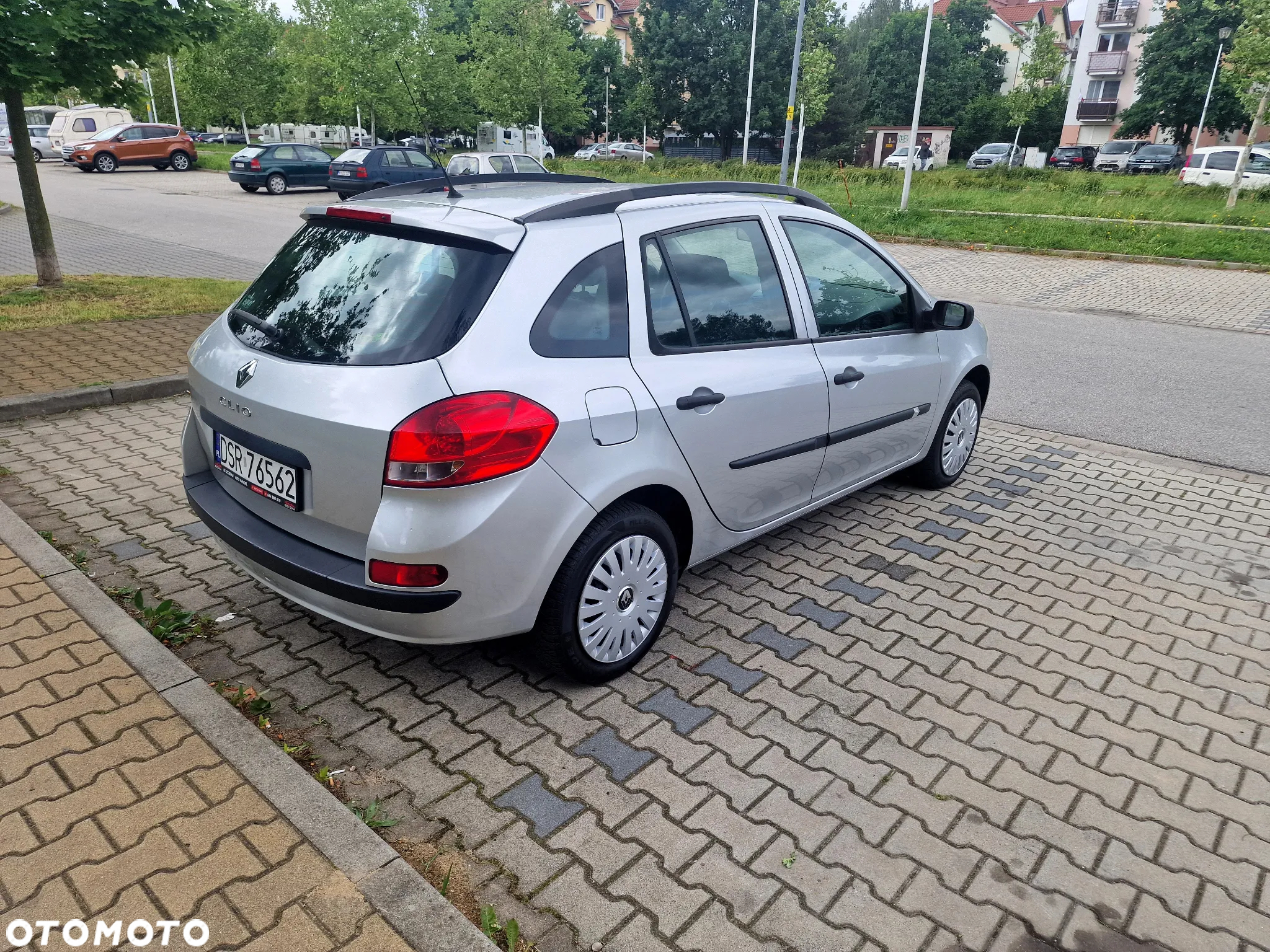 Renault Clio 1.2 16V 75 Grandtour Dynamique - 3