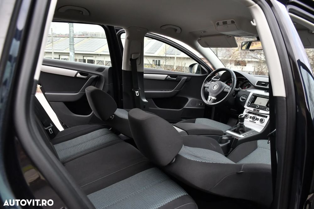 Volkswagen Passat Variant 1.6 TDI BlueMotion Technology Business Edition - 17