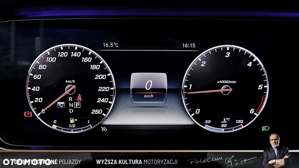 Mercedes-Benz Klasa E 220 d 4-Matic 9G-TRONIC - 19