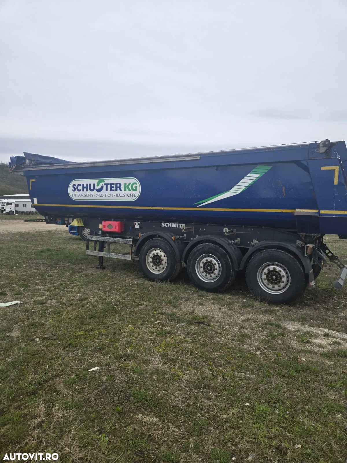 Schmitz Cargobull SGF S3 - 4