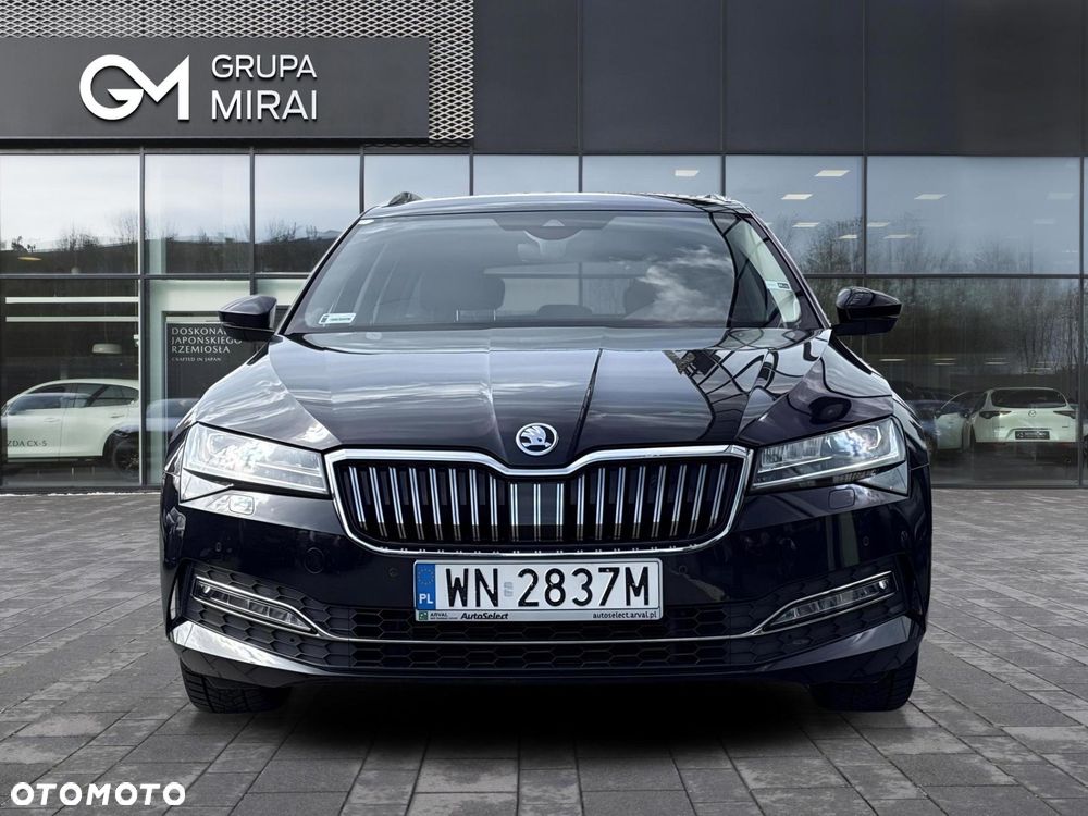 Skoda Superb 2.0 TDI SCR 4x4 Style DSG - 8