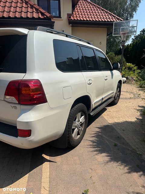 Toyota Land Cruiser - 3