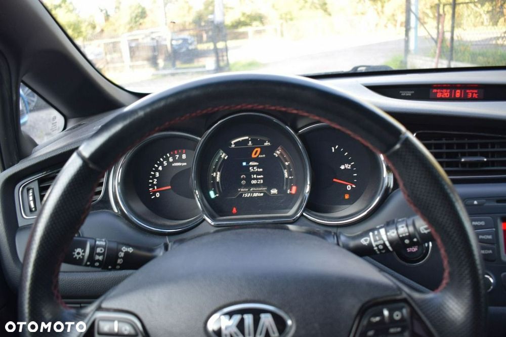 Kia Ceed - 9