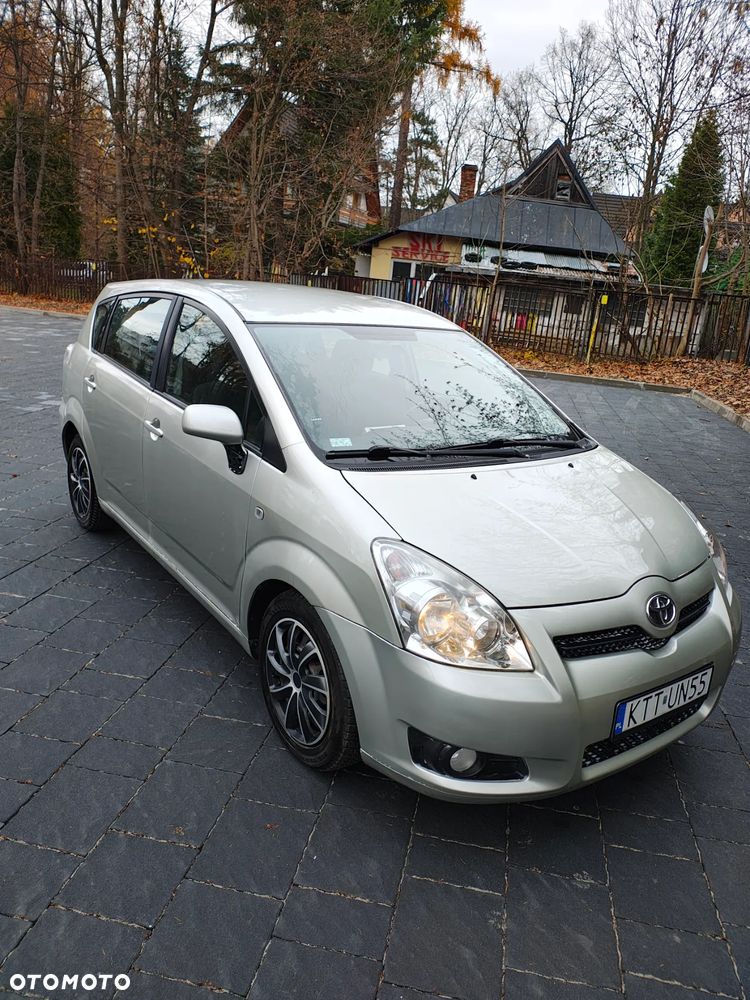 Toyota Corolla Verso 2.2 D-4D - 9