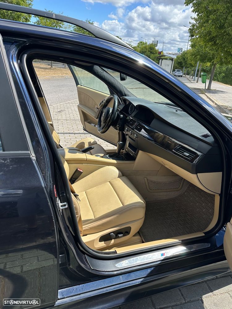 BMW 520 dA Touring - 10