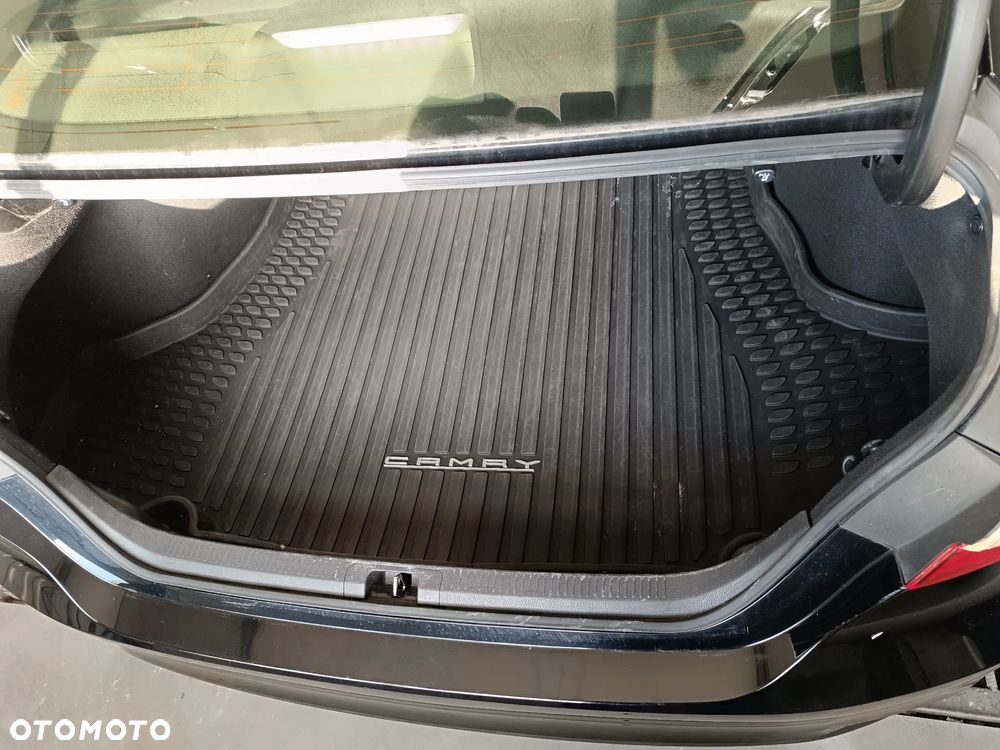 Toyota Camry 2.5 Hybrid Comfort CVT - 20