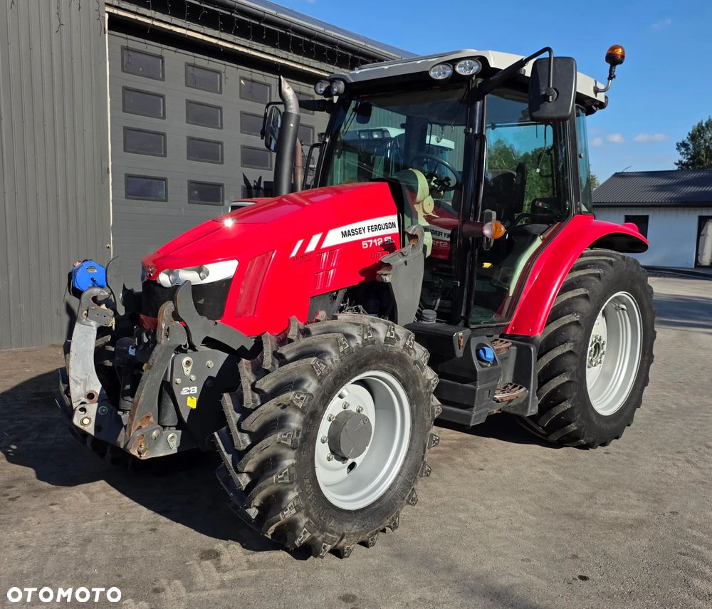 Massey Ferguson 5712 SL Dyna 4 - 1