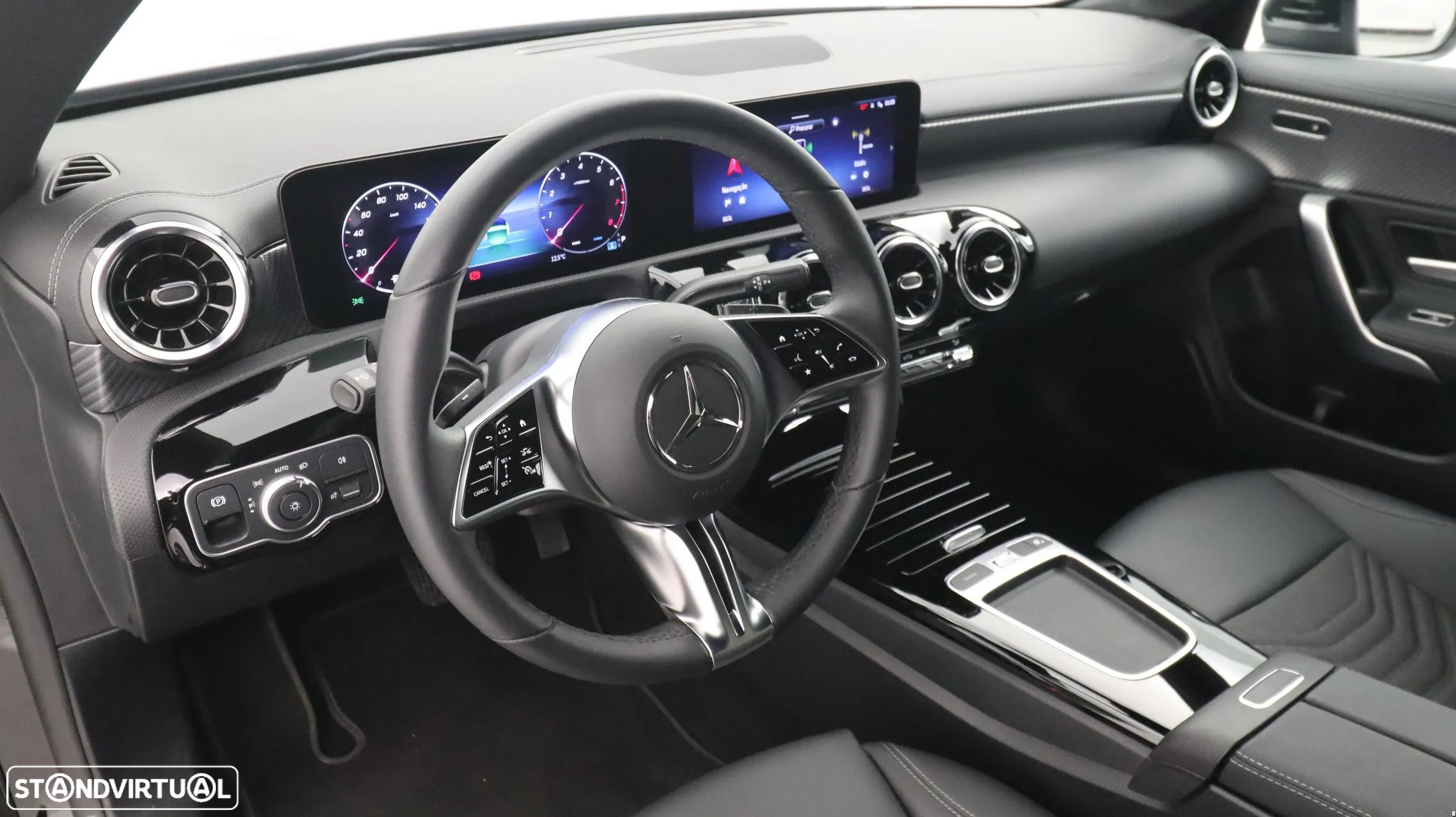 Mercedes-Benz CLA 200 Progressive Aut. - 23