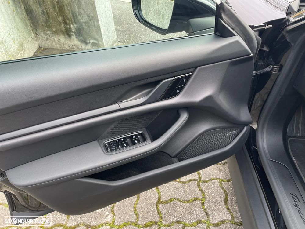 Porsche Taycan Standard - 25