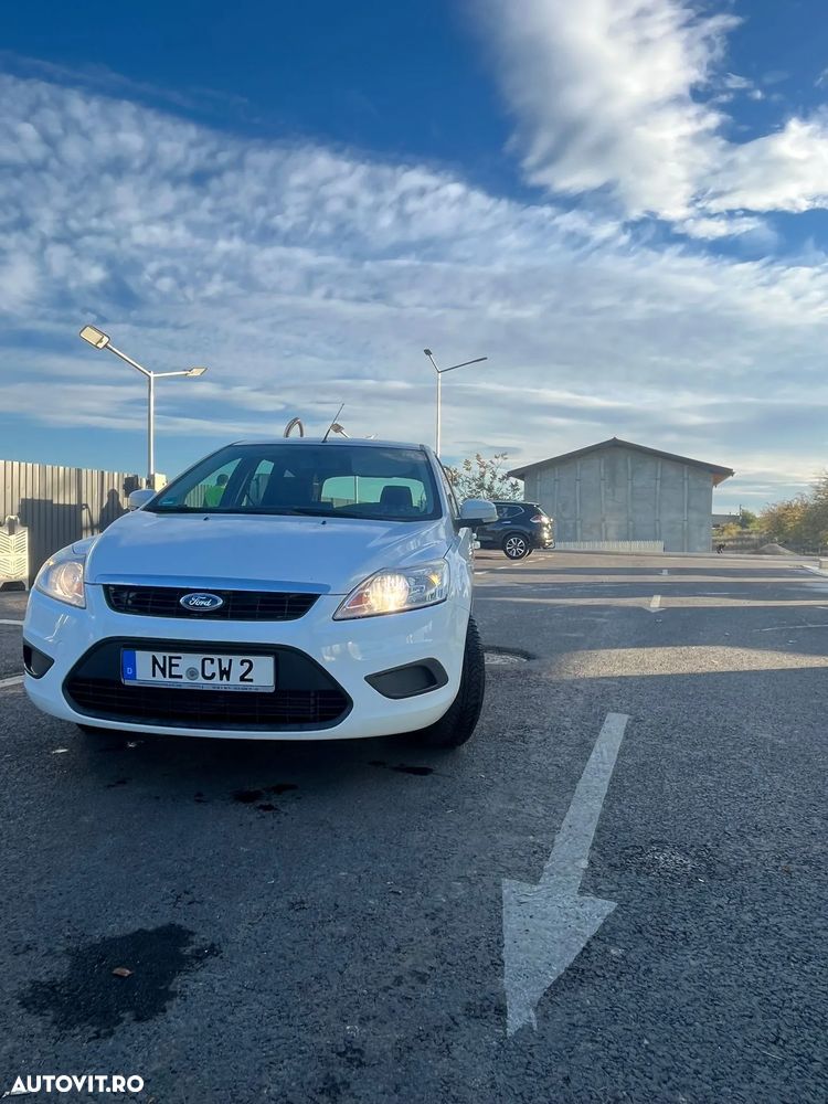 Ford Focus 1.6 TDCi DPF Ambiente - 1