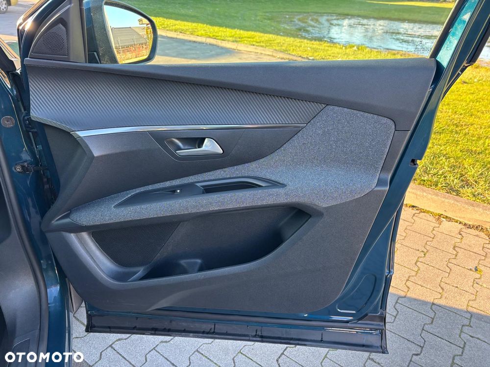 Peugeot 3008 1.5 BlueHDi Active S&S EAT8 - 27