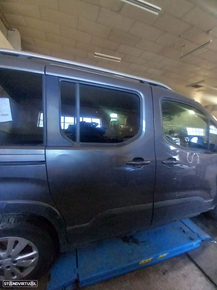 Porta Lateral Direita Peugeot Rifter  Ano 2020 - 1