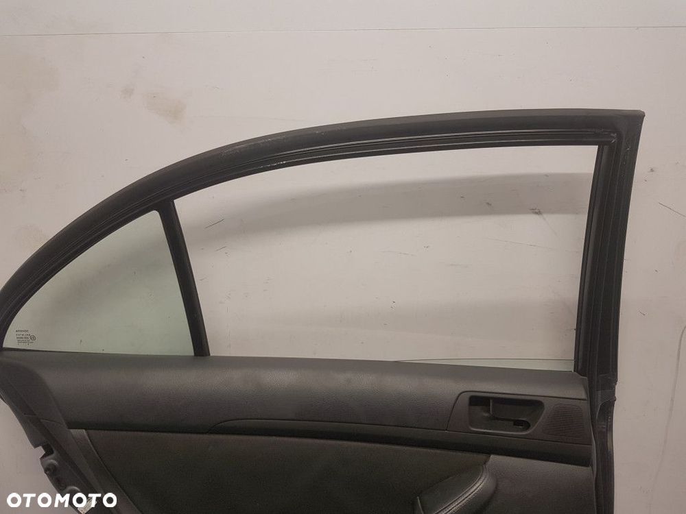 TOYOTA AVENSIS T25 SEDAN DRZWI TYŁ LEWE 1E5 - 12