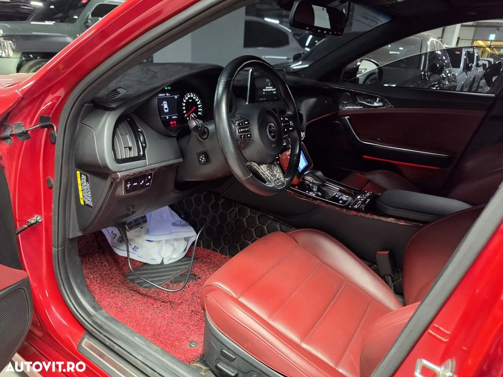 Kia Stinger 2.0 T-GDI RWD GT Line - 12