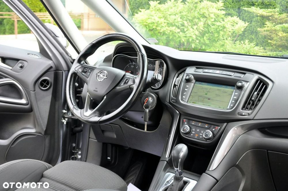 Opel Zafira - 26
