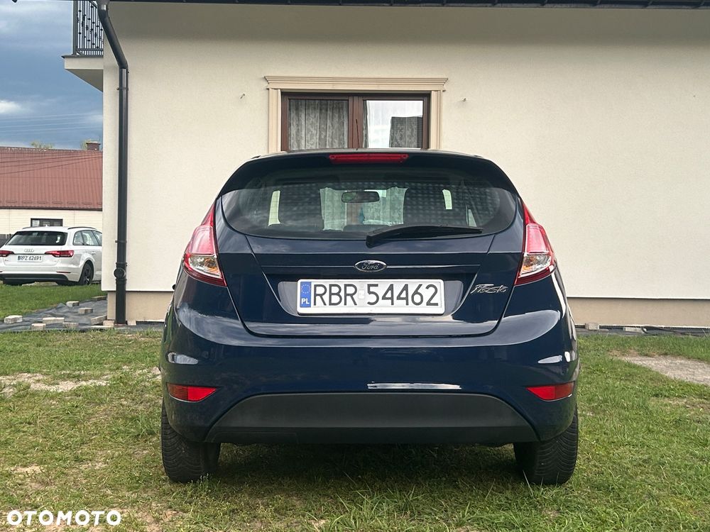 Ford Fiesta - 9