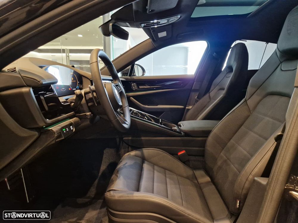 Porsche Panamera 4 E-Hybrid - 13