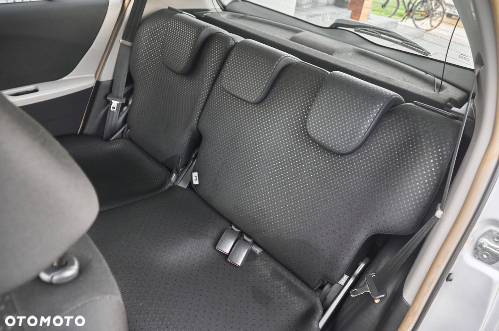 Toyota Yaris 1.33 VVT-i Sol - 31