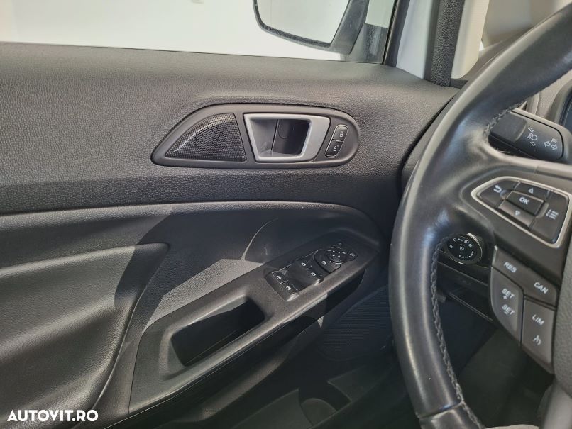 Ford EcoSport 1.0 EcoBoost Titanium - 18