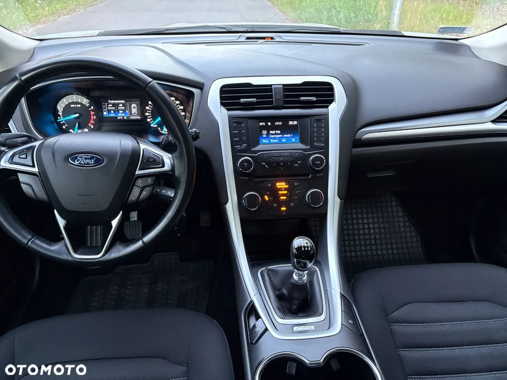 Ford Mondeo - 8