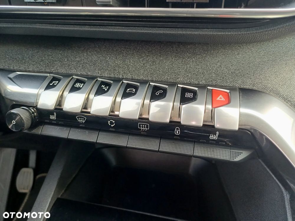 Peugeot 5008 BlueHDi 120 Allure - 22