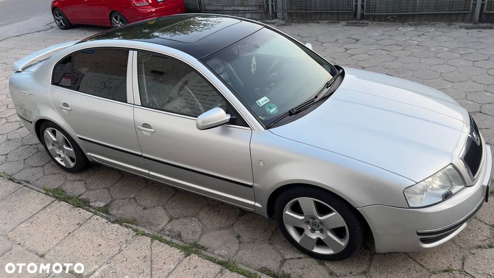 Skoda Superb 2.8 V6 Elegance - 3