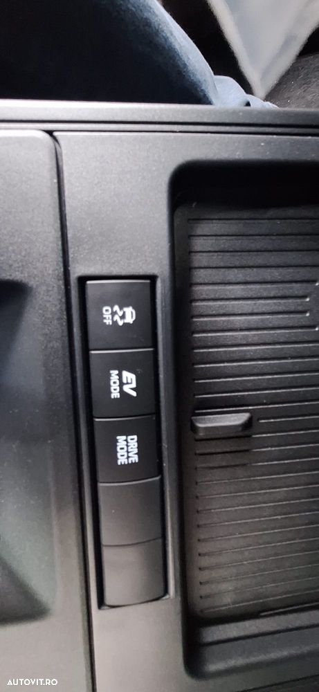 Toyota Corolla Cross - 10