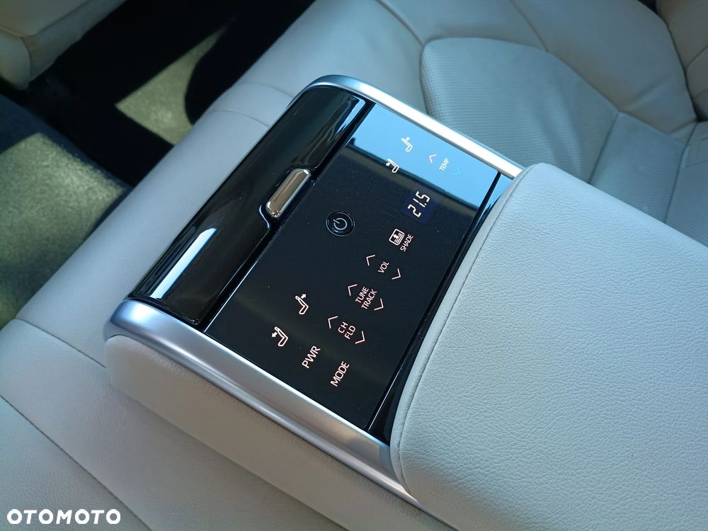 Toyota Camry 2.5 Hybrid Executive CVT - 14