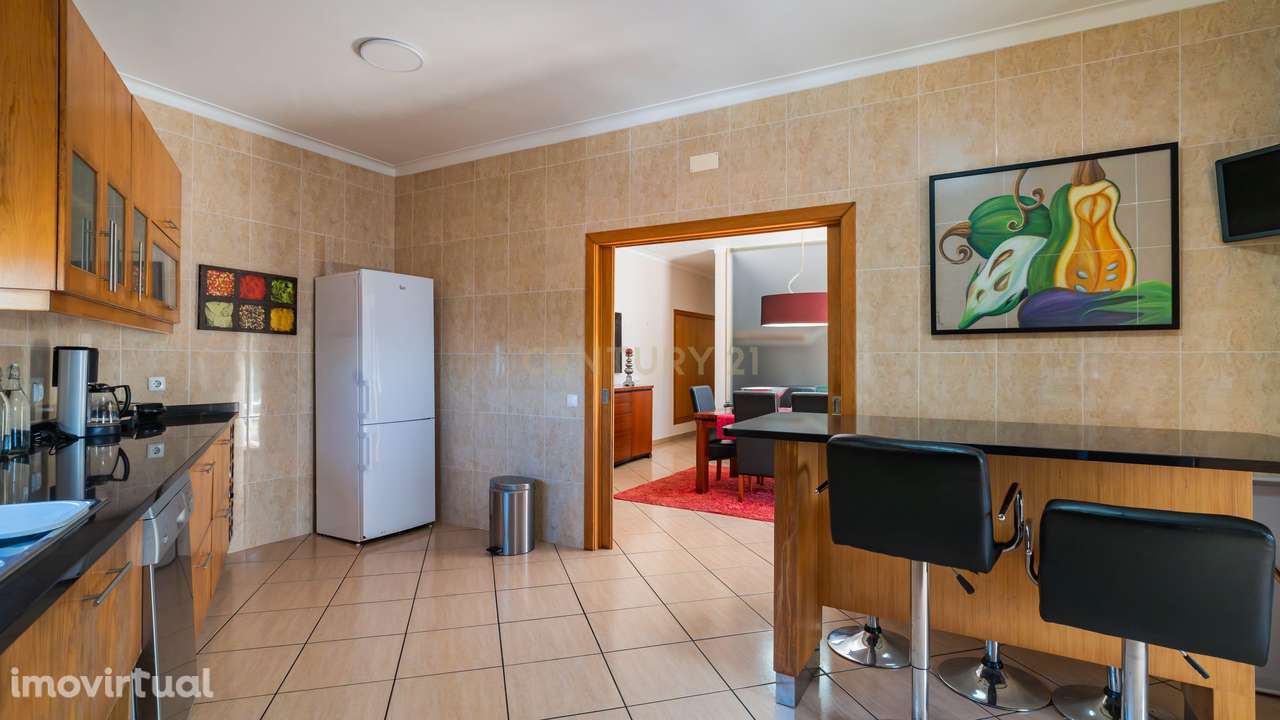 Excelente Moradia T4 com 4 Suites e Vista Panorâmica - Grande imagem: 5/45