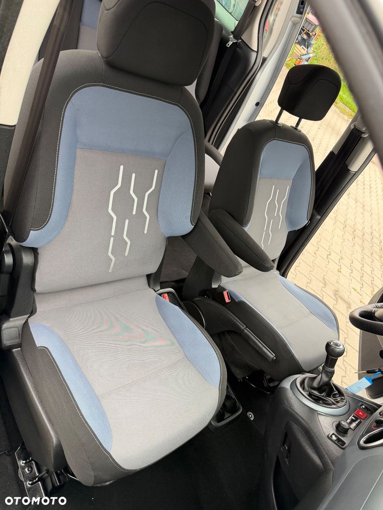 Peugeot Partner 1.6 HDi Active - 23