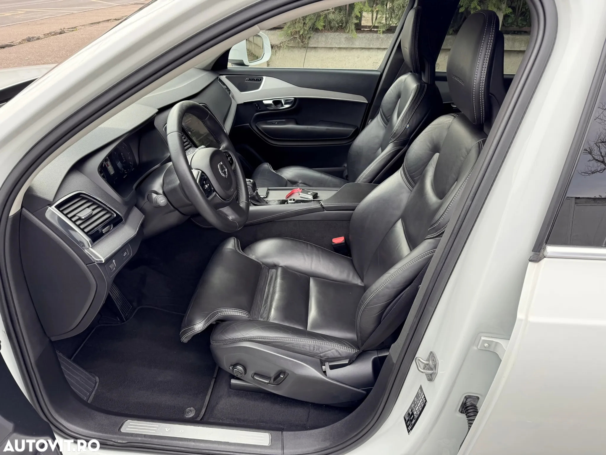 Volvo XC 90 D5 AWD Geartronic Inscription - 13
