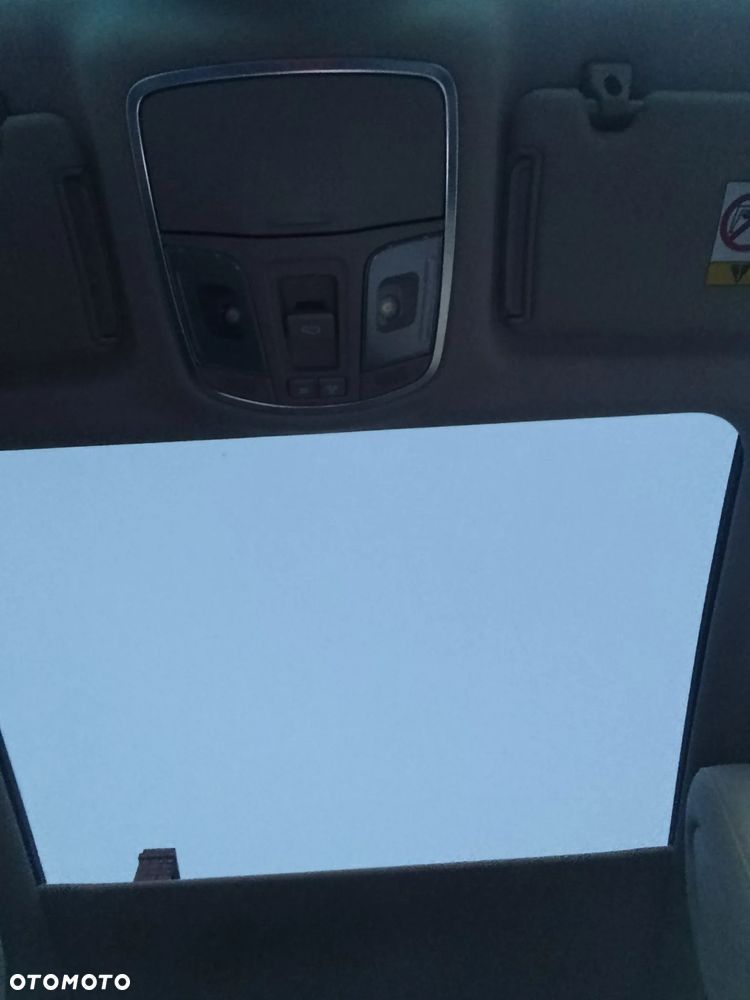 Hyundai Tucson 2.0 CRDI BlueDrive Style 2WD - 20