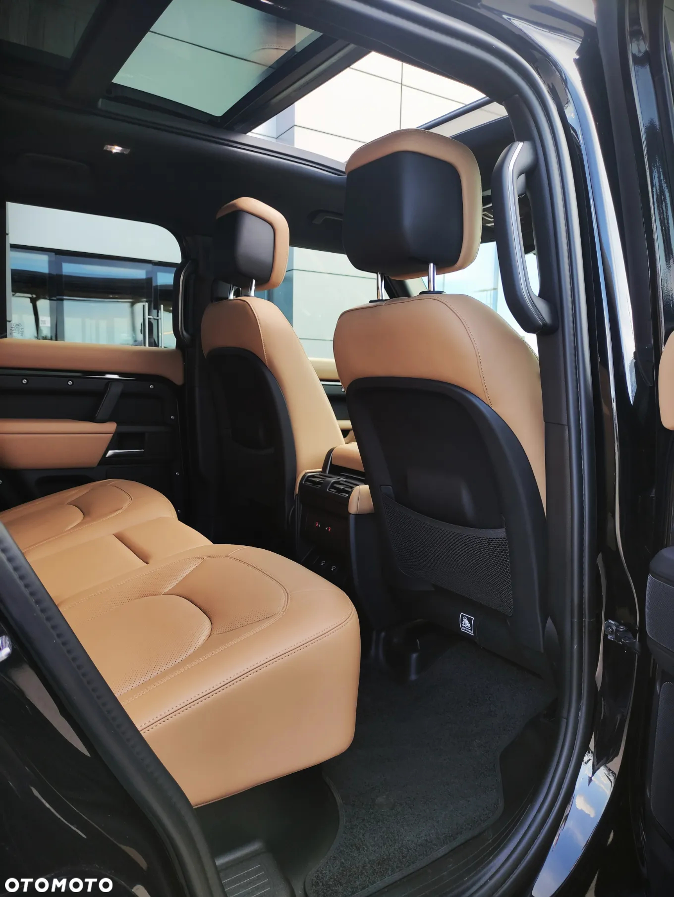 Land Rover Defender - 23