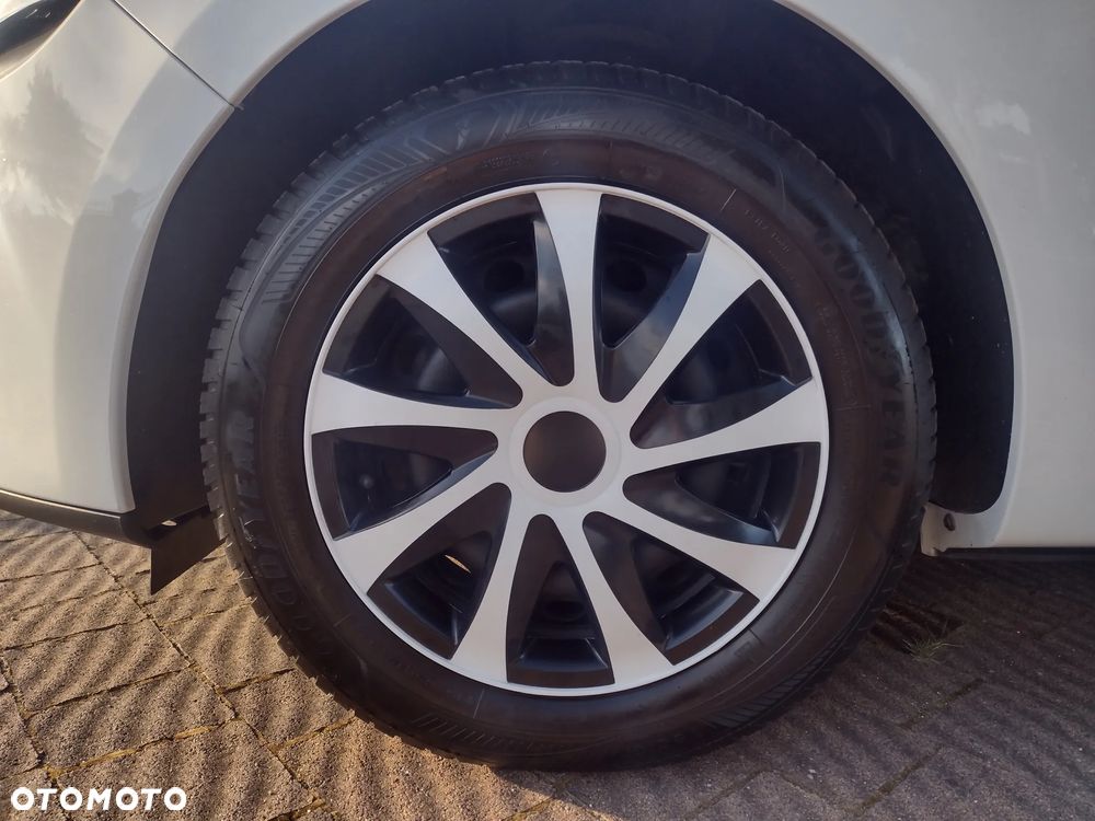 Renault Clio 1.2 16V 75 Limited - 21