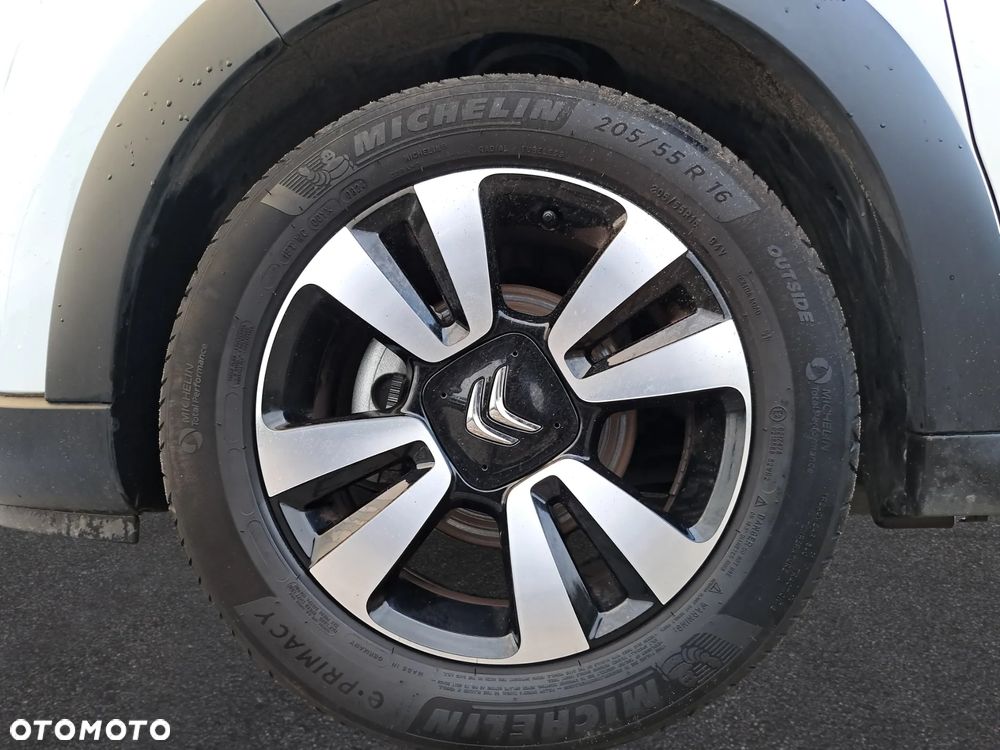 Citroën C3 1.2 PureTech Shine - 10
