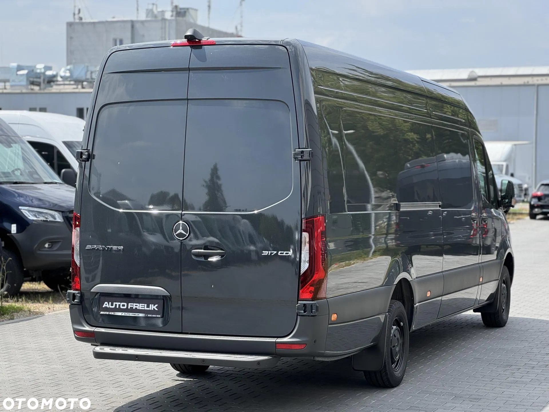 Mercedes-Benz Sprinter - 6