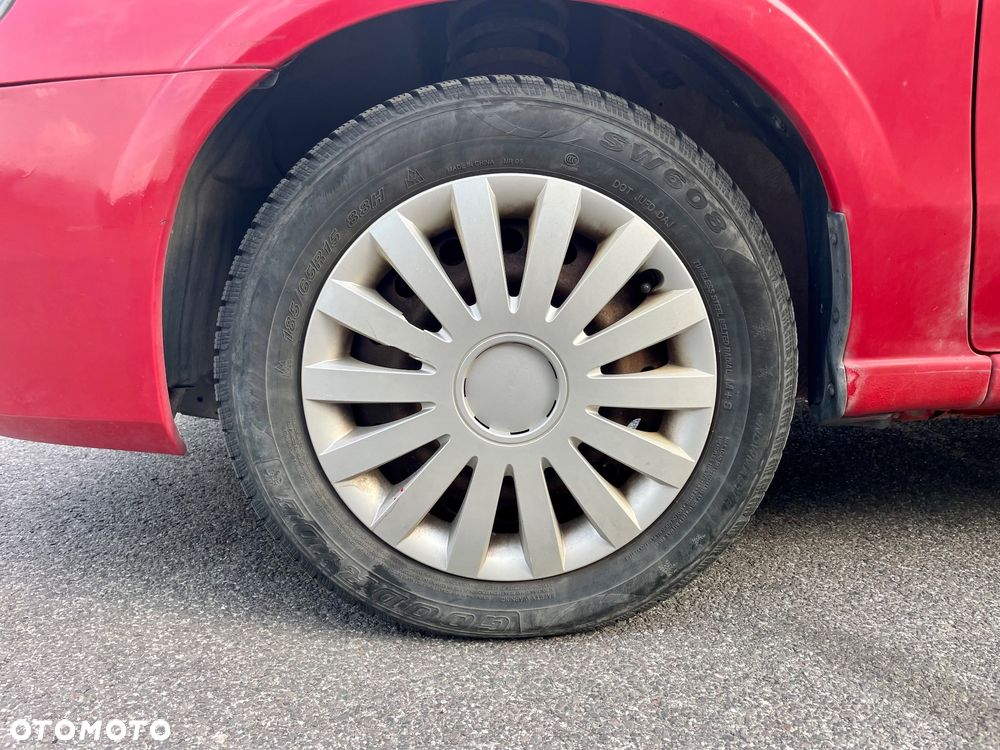 Nissan Almera 1.5 dCi Visia + - 28