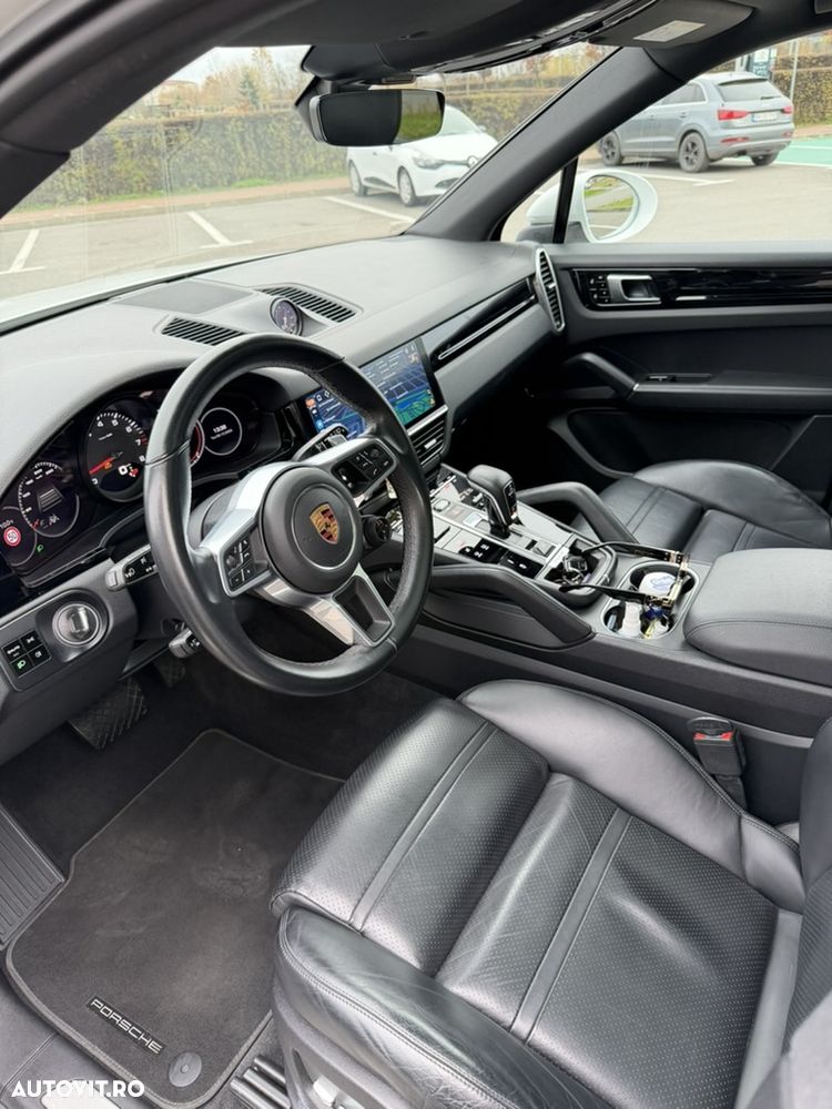 Porsche Cayenne Tiptronic S - 9