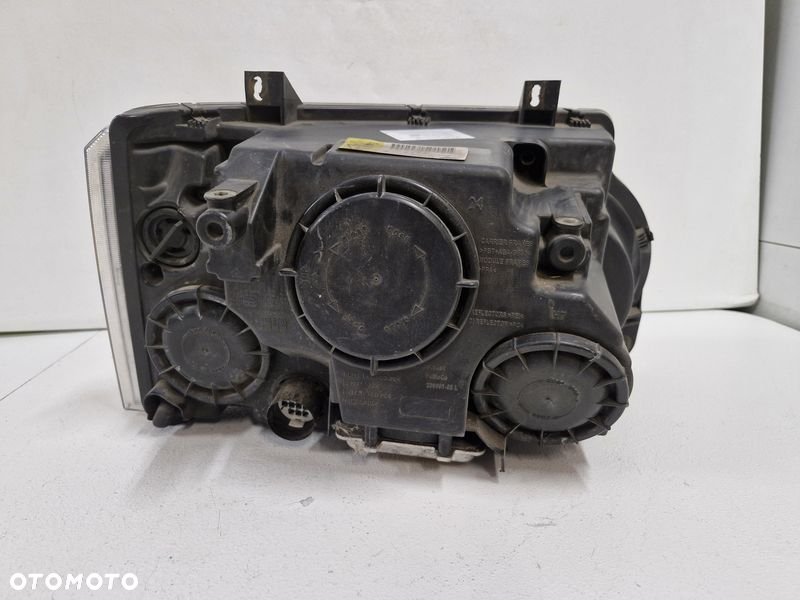 RANGE ROVER III L322 LAMPA LEWY PRZÓD LEWA PRZEDNIA REFLEKTOR XENON UK XBC501332 - 9