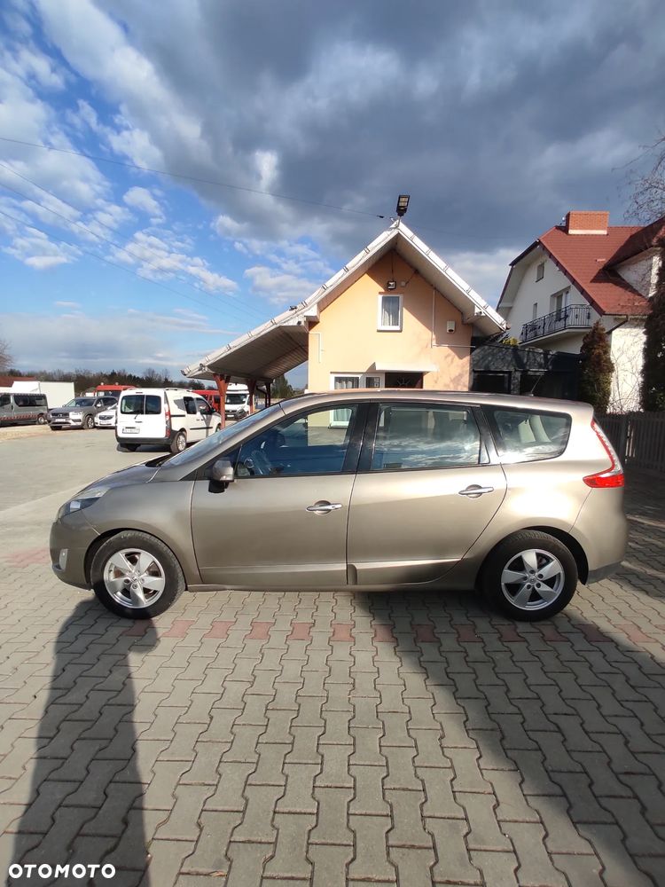 Renault Grand Scenic dCi 110 LIMITED - 6