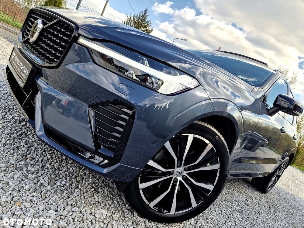 Volvo XC 60 B4 B Plus Dark - 36