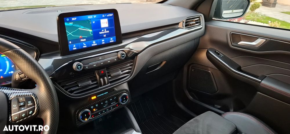 Ford Kuga 2.5 Duratec FWD FHEV ST-Line - 24