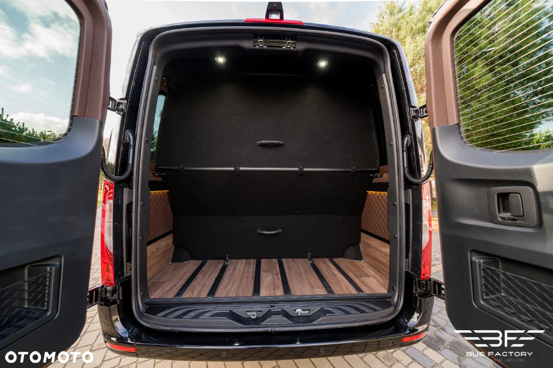 Mercedes-Benz Sprinter - 21