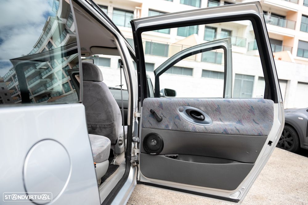 SEAT Alhambra 1.9 TDI SE - 20
