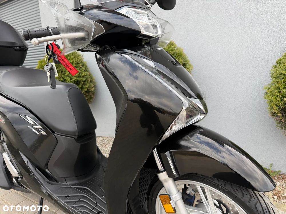 Honda SH - 9