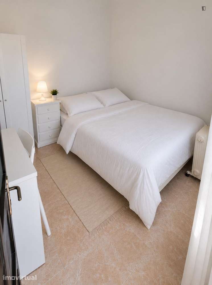 Quarto - localizado em Vila nova de gaia